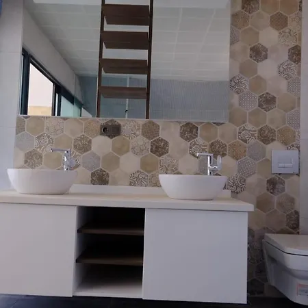 Lux Havuzlu Vila
